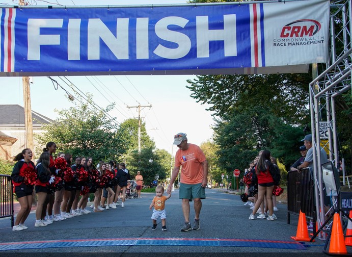 FCEF run for the schools finish line photo